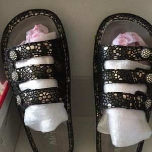 Alegria Fiona style sandals size euro 37 US 7-7.5